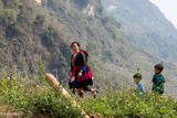 Red Hmong Woman & Kids