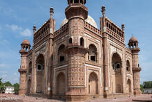 Safdarjung Tomb