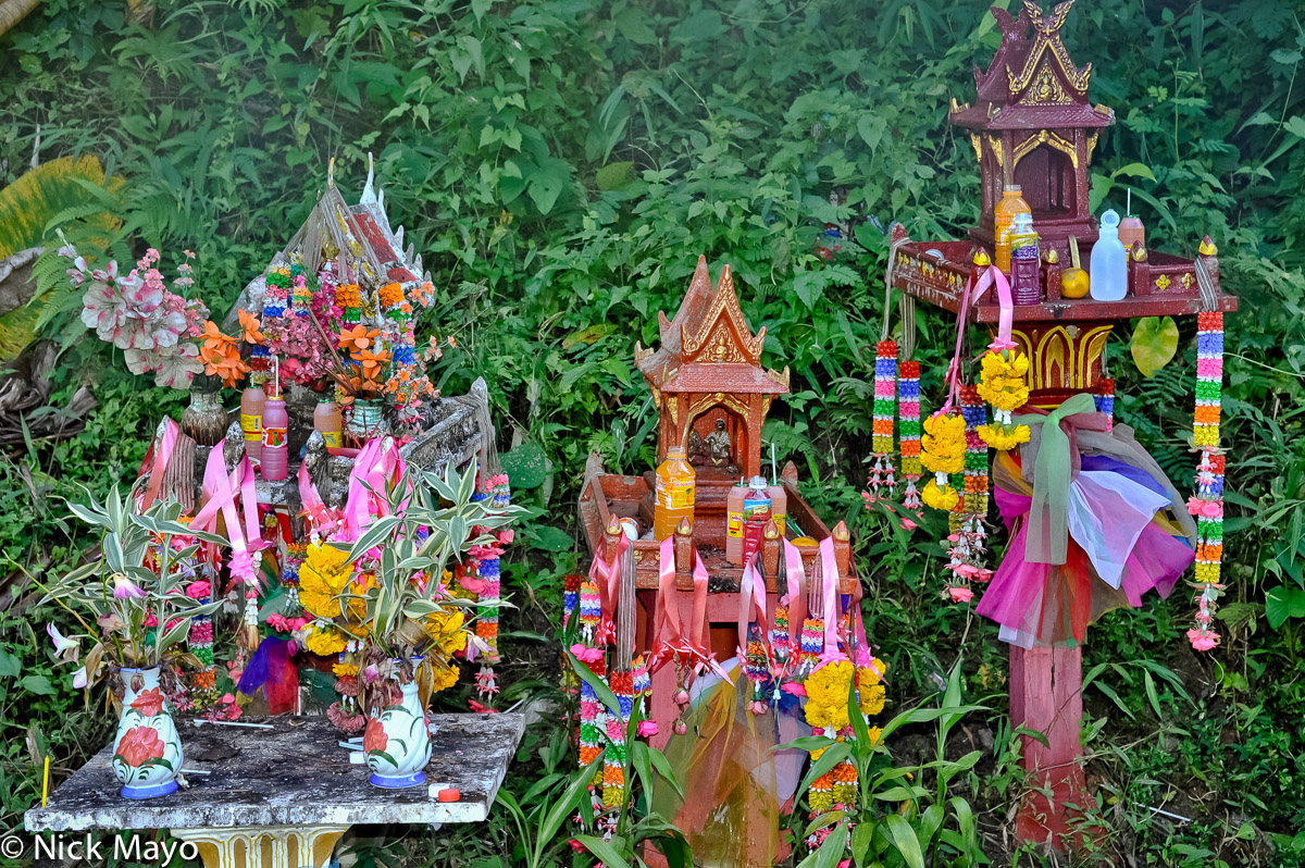 Roadside spirit houses near Mae Taeng.