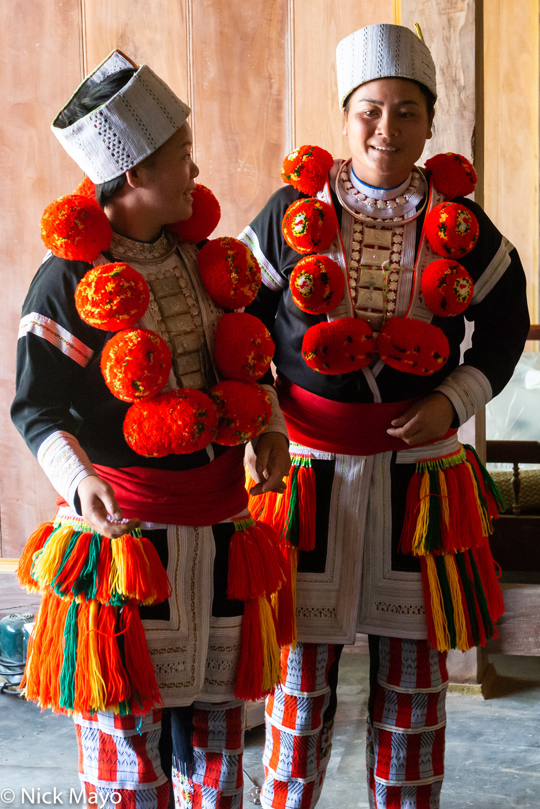 Beautifully dressed Dao women at Phieng Ngam.